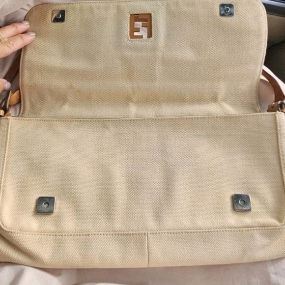 Authentic FENDI Natural Canvas Baguette Crossbody Bag With Leather Trim & Logo - Picture 9 of 10